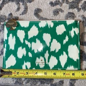 Kate Spade makeup bag,‎ Green and White